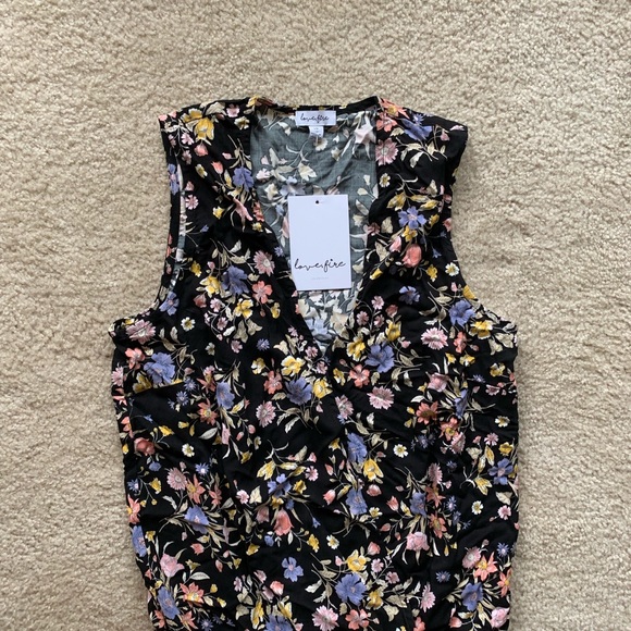 Sleeveless Wrap Bodysuit - Picture 5 of 7